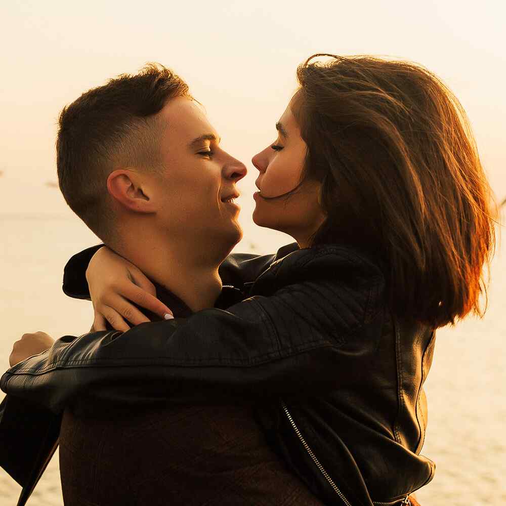 https://mariopantojastories.com/wp-content/uploads/2020/12/image_couples_about_04.jpg